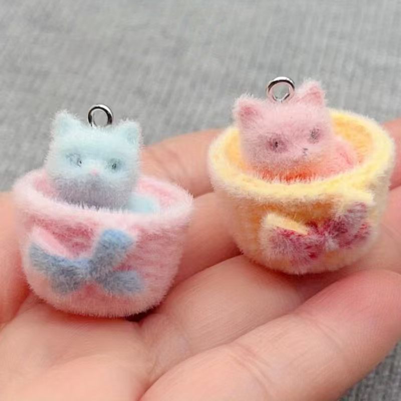 4pcs 3D plush resin cat pendan - Jewelry Making With Resin 评论和价格
